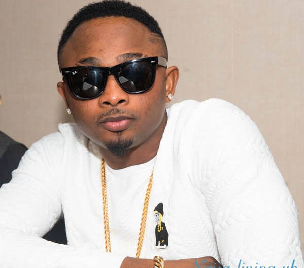 Sean Tizzle Introduces His Babymama And Daughter