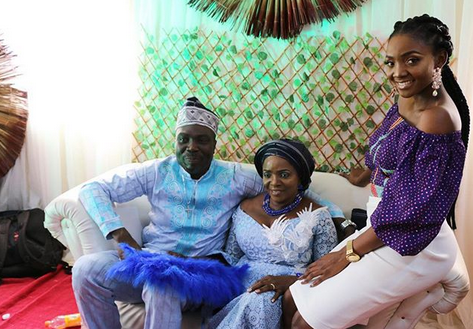 Simi Plays The Role of Chief BridesMaid As Her Mom Remarries