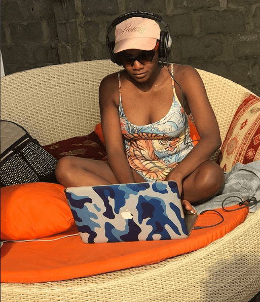 Simi Shows Off Visible Weight Gain In Beach Wear