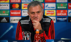 Jose Mourinho Hits Back At De Boer Over Rashford Jibe