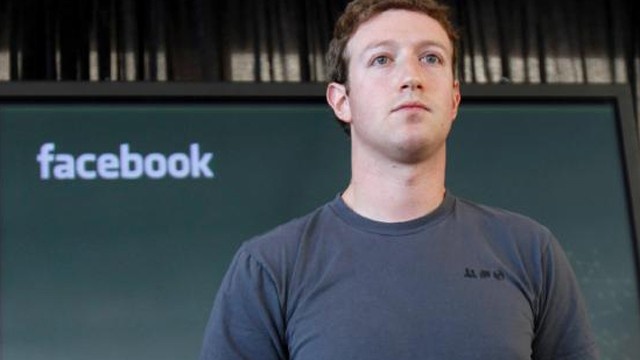 Facebook shares fall, Zuckerberg loses $5b