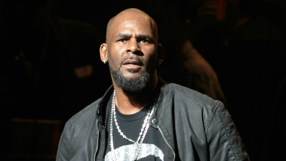 R Kelly Accused Of Grooming A 14-Year-Old As 'Sex Pet'