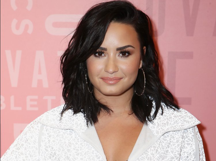 Updates On Demi Lovato 's Reported Collapse After 'Heroine Overdose'