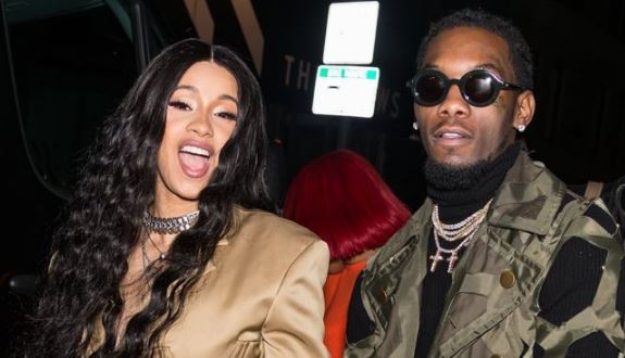 Cardi B and Offset share passionate kiss at the AMA 2018