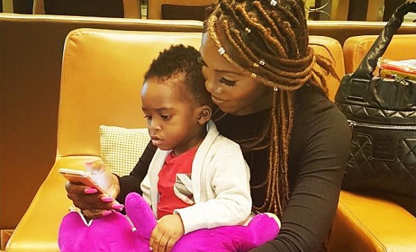 I'm always inspired when I see mothers who work and still take care of their babies - Tiwa Savage