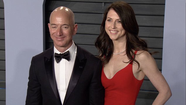 Jeff Bezos settles his divorce with wife MacKenzie, giving her $32billion of his Amazon shares