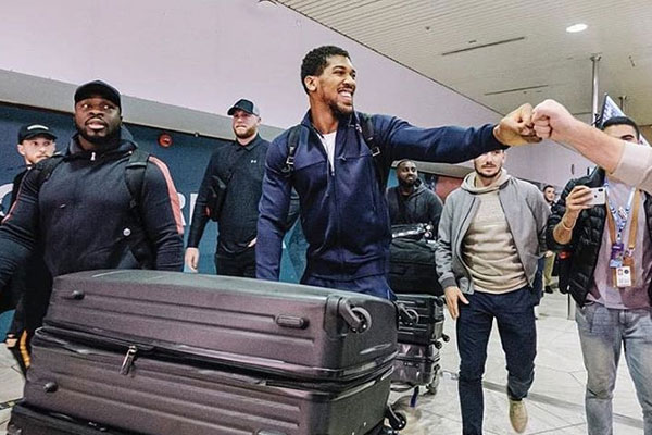 Anthony Joshua arrives Saudi Arabia ahead of his match with Andy Ruiz