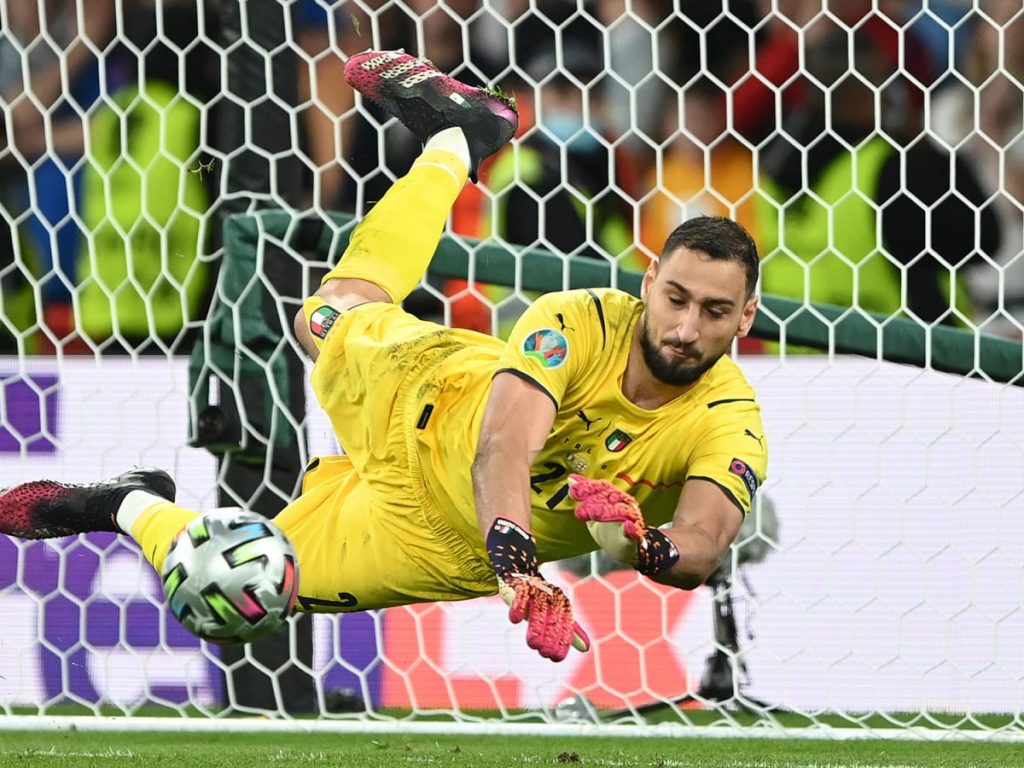 Ballon D'OR 2021: PSG Goalkeeper Gianluigi Donnarumma Crowned 2021 Yashin Trophy Winner