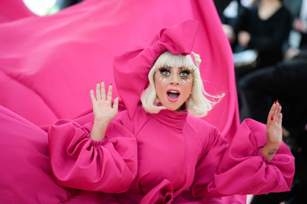 LADY GAGA SHARES STORY ABOUT HER PSYCHOLOGICAL DIFFICULTIES