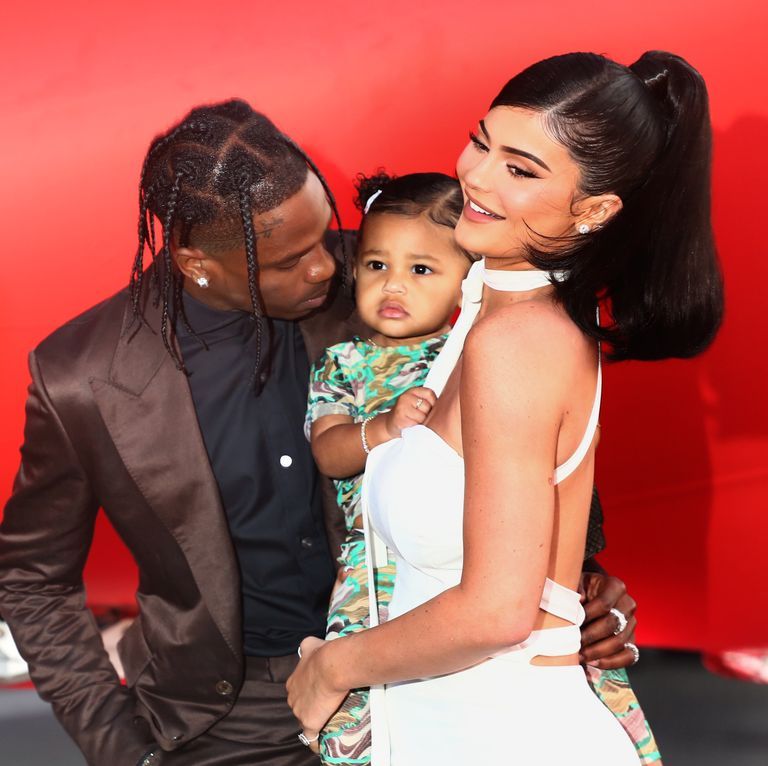 Kylie Jenner Apologizes On Behalf Of Travis Scott Over Astroworld Tragedy