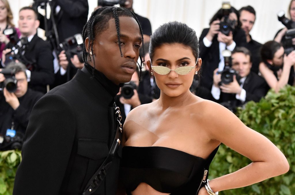 Kylie Jenner Apologizes On Behalf Of Travis Scott Over Astroworld Tragedy