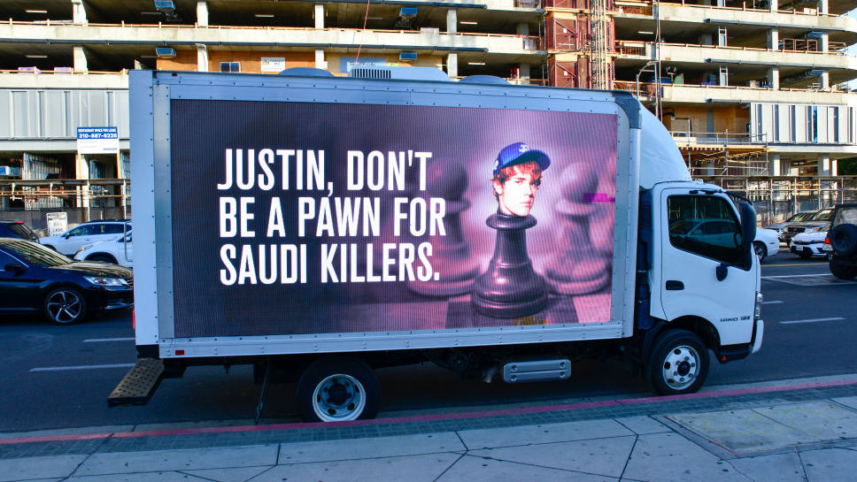 Justin Bieber ignores calls to cancel Saudi Arabia show 