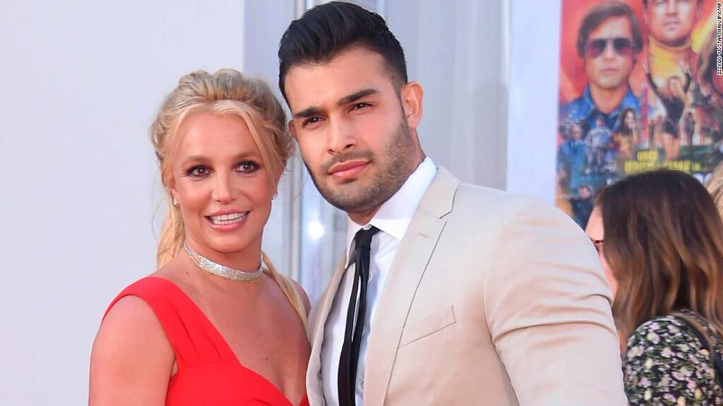 BRITNEY SPEARS SUFFERS MISCARRIAGE