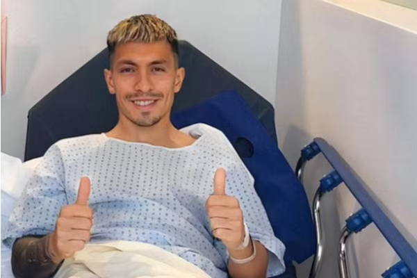 Lisandro Martinez Undergoes Successful Surgery