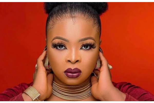 Dayo Amusa leaves many talking as she shares letter from her serial lover