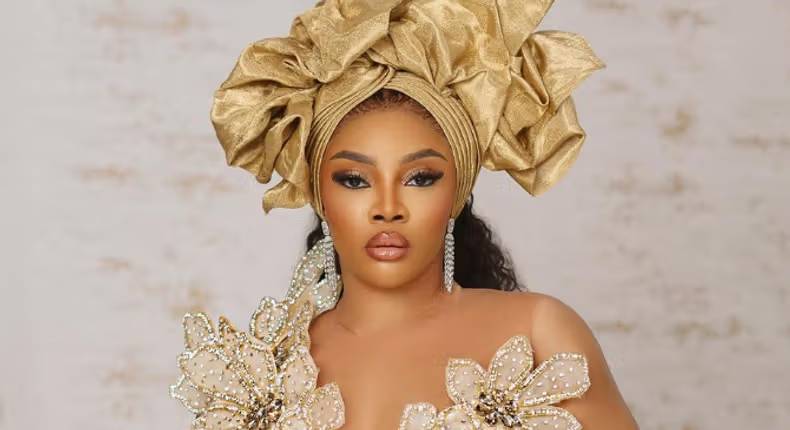 Toke Makinwa – Why I regret bleaching my skin