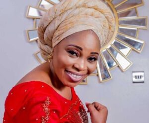 Tope Alabi Responds to Critics About Personal Style Choices