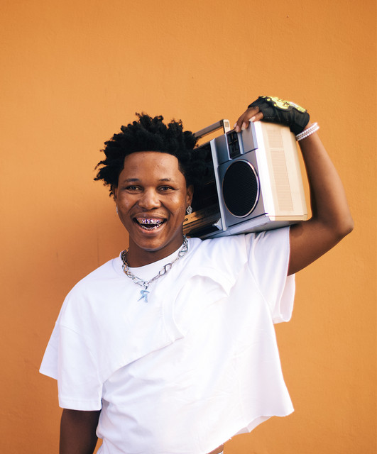 In a recent interview, Shoday addressed the accusations that he failed to credit the originator of the sound, "So Pe Purr," which features prominently in one of his hit songs