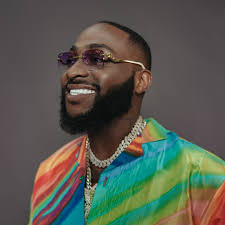 Davido Turns Online Feud Into Act of Kindness