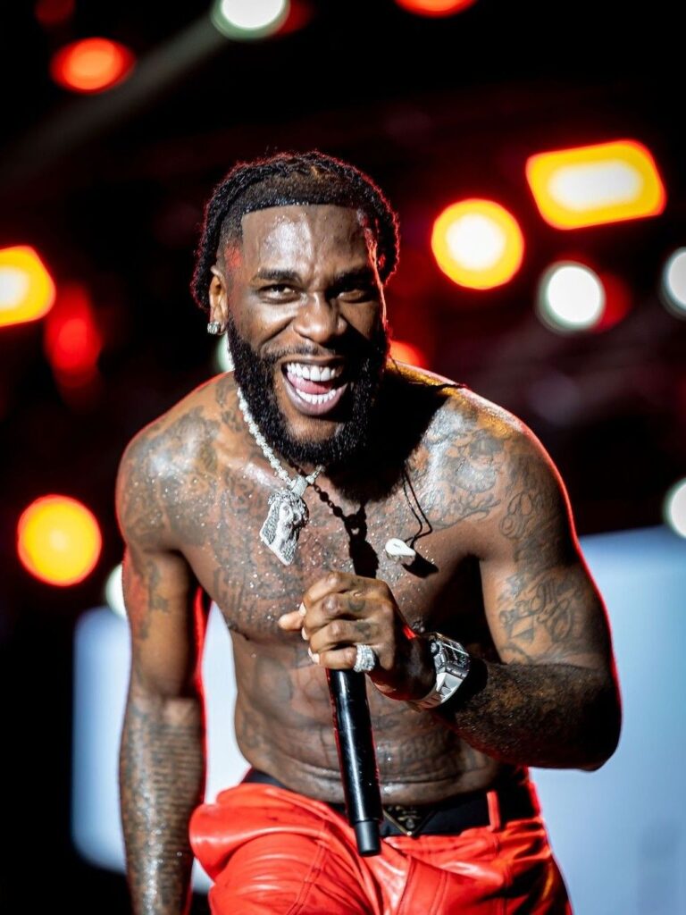 Burna Boy performing “Update” at the NSOW concert in Dallas