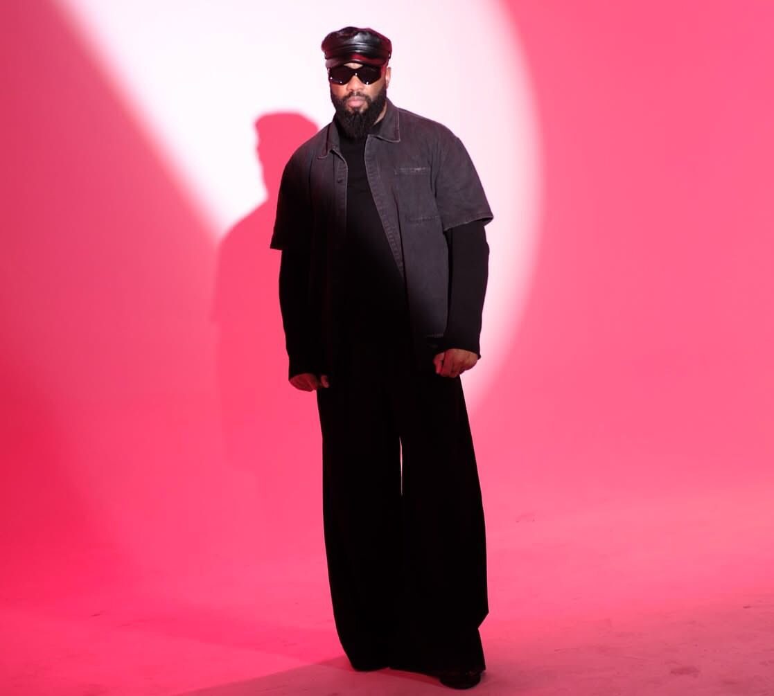 Praiz speaking during an interview about the inspiration behind Waiting For You and the emotions that shaped the song.