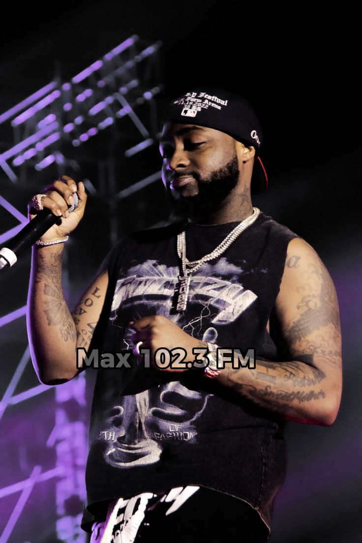 Davido announces the midnight premiere of his new song I Know Who I Be, generating excitement among fans worldwide.