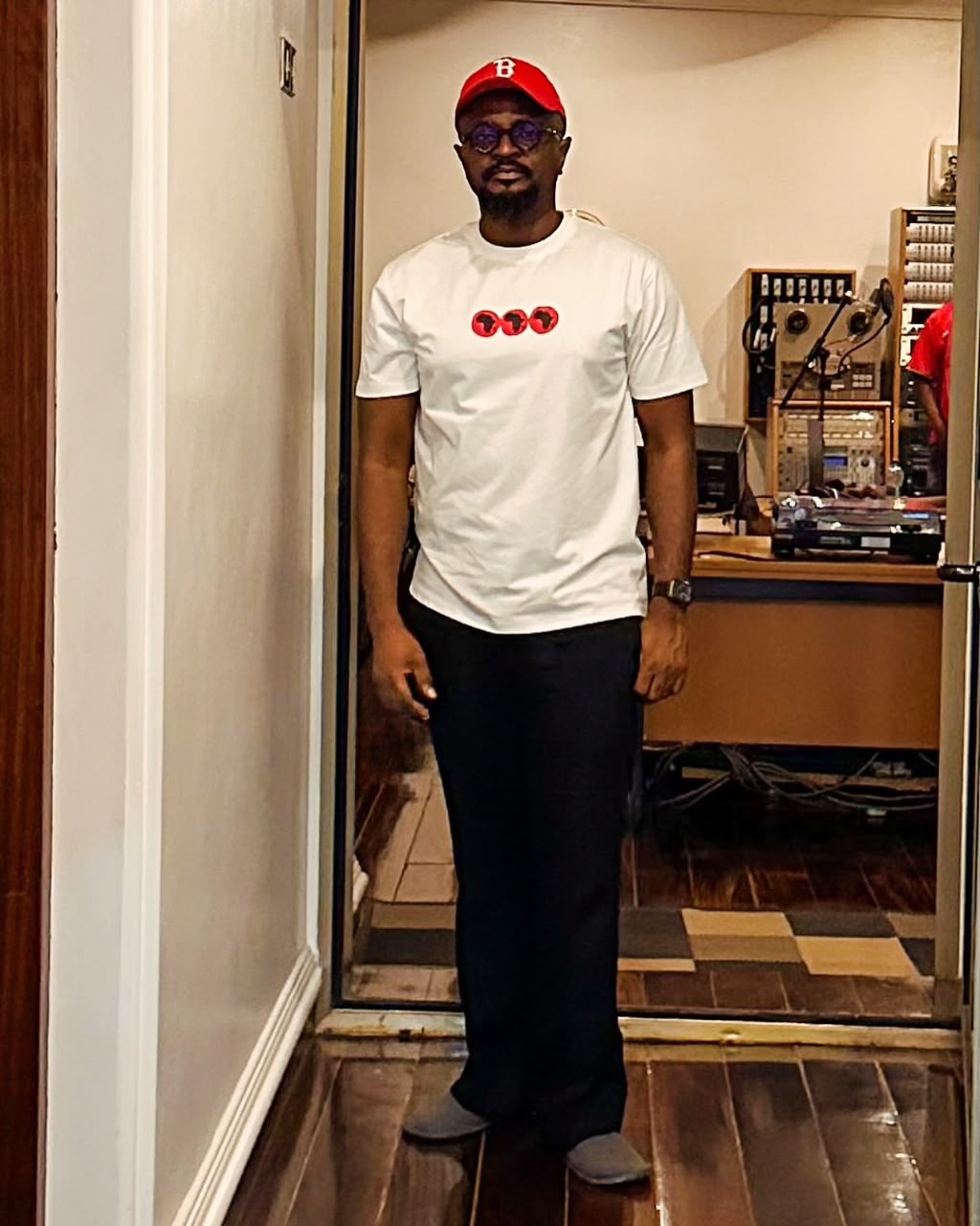 Tee-Y Mix discusses Dapper Music contracts and the catalogues of Seyi Vibez and Shallipopi